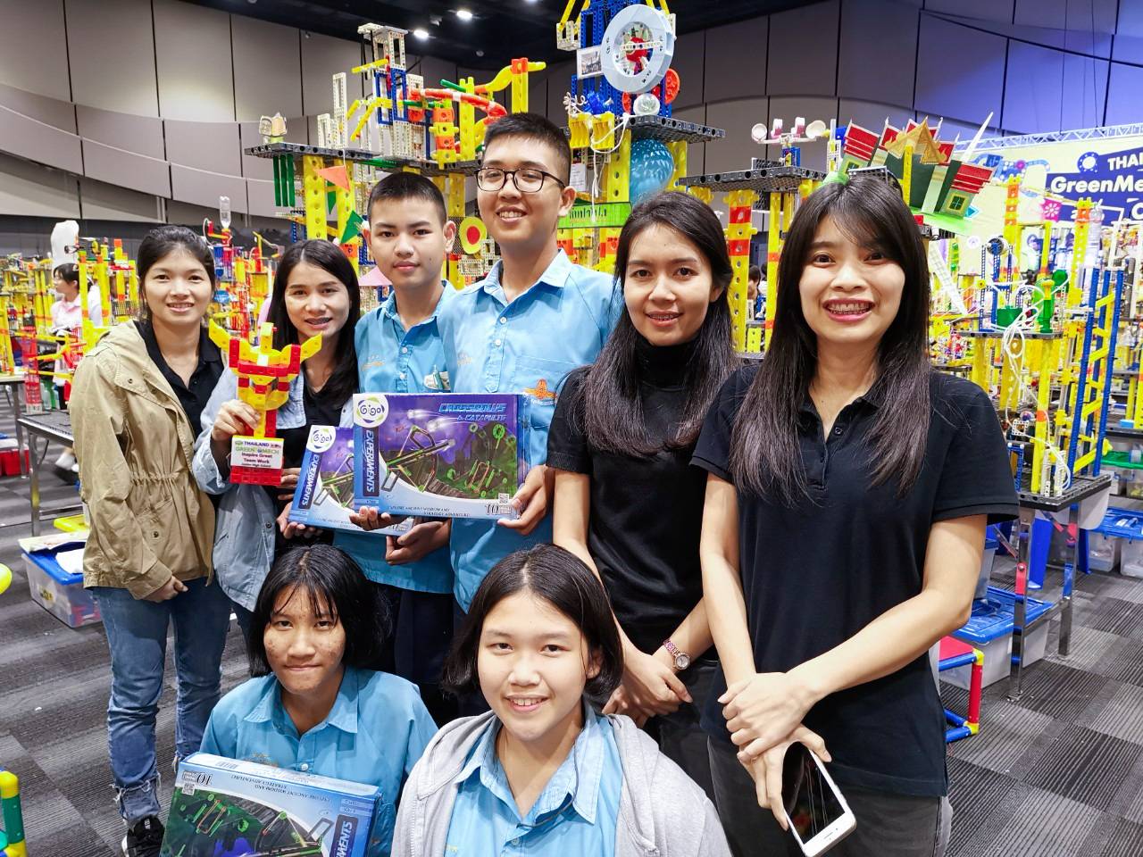 Read more about the article แสดงความยินดีกับผู้แทนนักเรียนที่ได้รับรางวัล Inspire Great Team Work